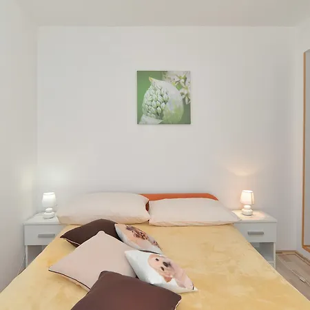 Appartement Apartments Ljudevit 1375